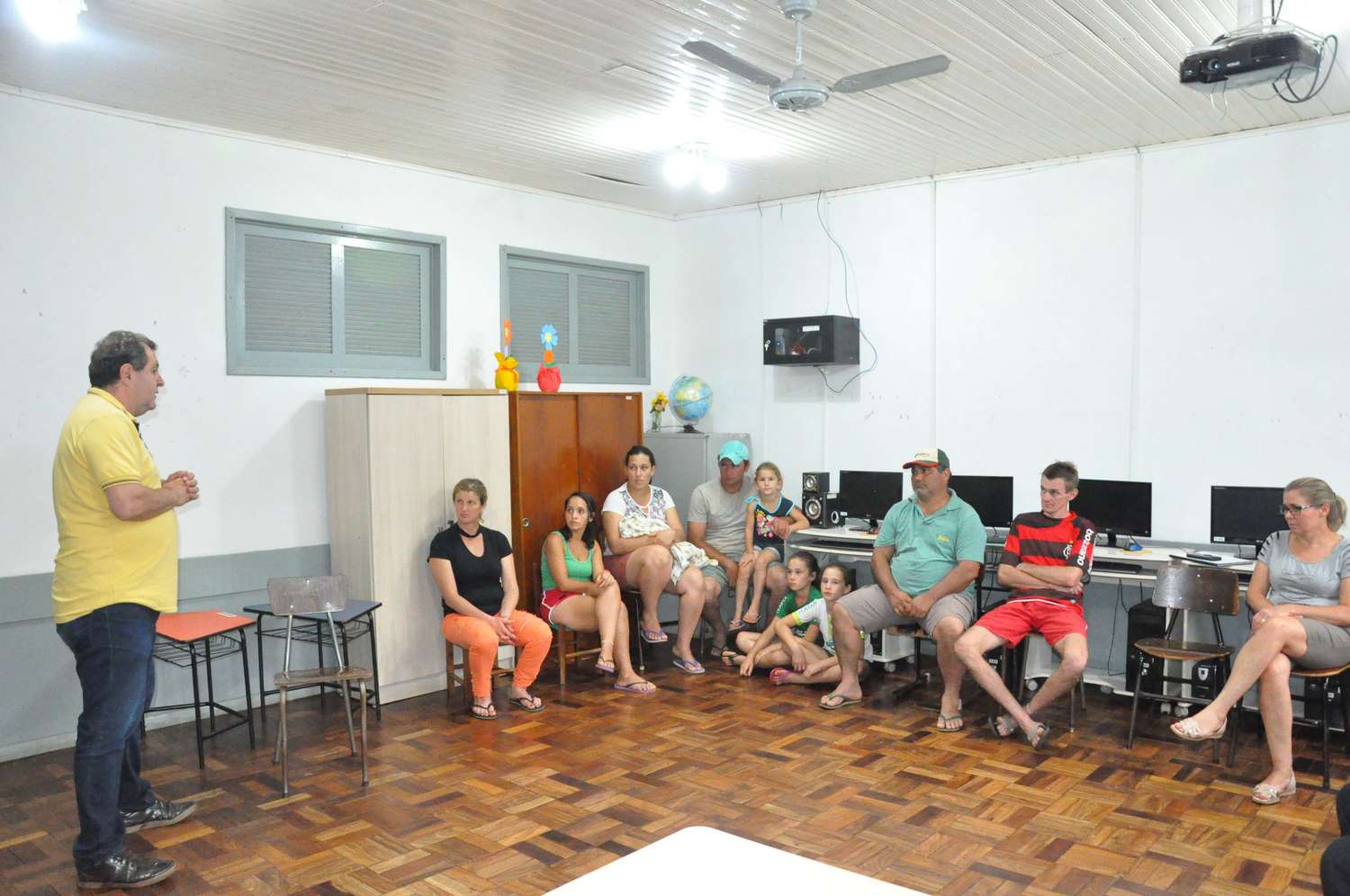 Escola de Volta Fechada corre o risco de ser inviabilizada.