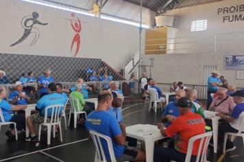 Atletas da Melhor Idade de Pereiras no 11º Jogos de Mesa em Capela do Alto