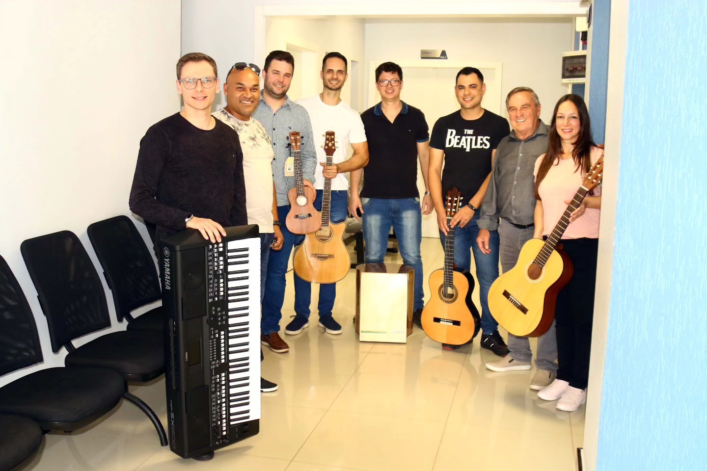 Aratiba investe em novos instrumentos para oficinas musicais