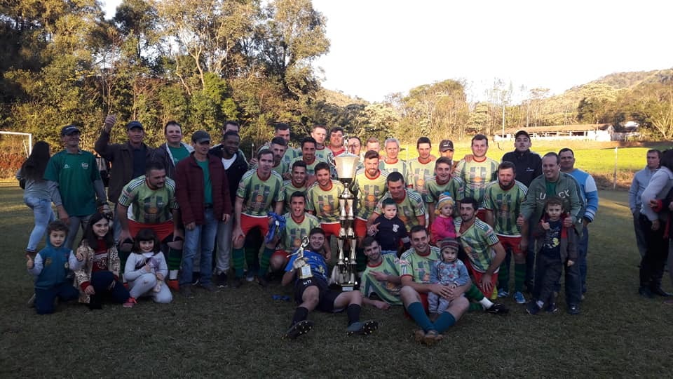 Guarani da Esperança Alta é Campeão do Campeonato Municipal de Futebol de Campo de Aratiba 2018 Série B.