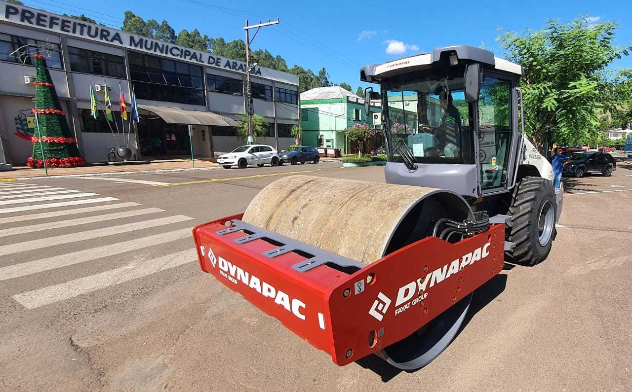 Aratiba investe em novo rolo compactador